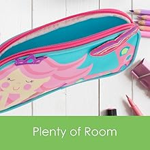 Roomy Pencil Pocuh